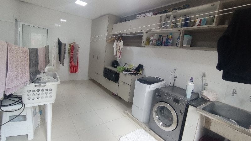 Casa, 4 quartos, 250 m² - Foto 47
