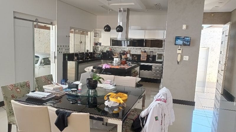 Casa, 3 quartos, 298 m² - Foto 3