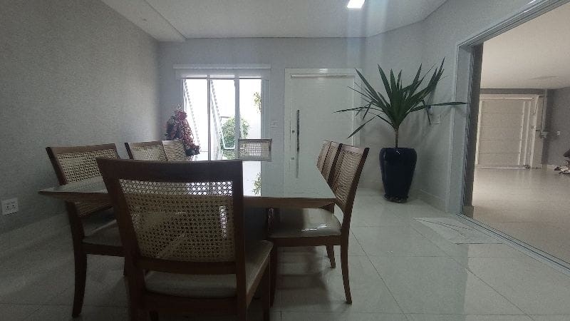 Casa, 4 quartos, 250 m² - Foto 8