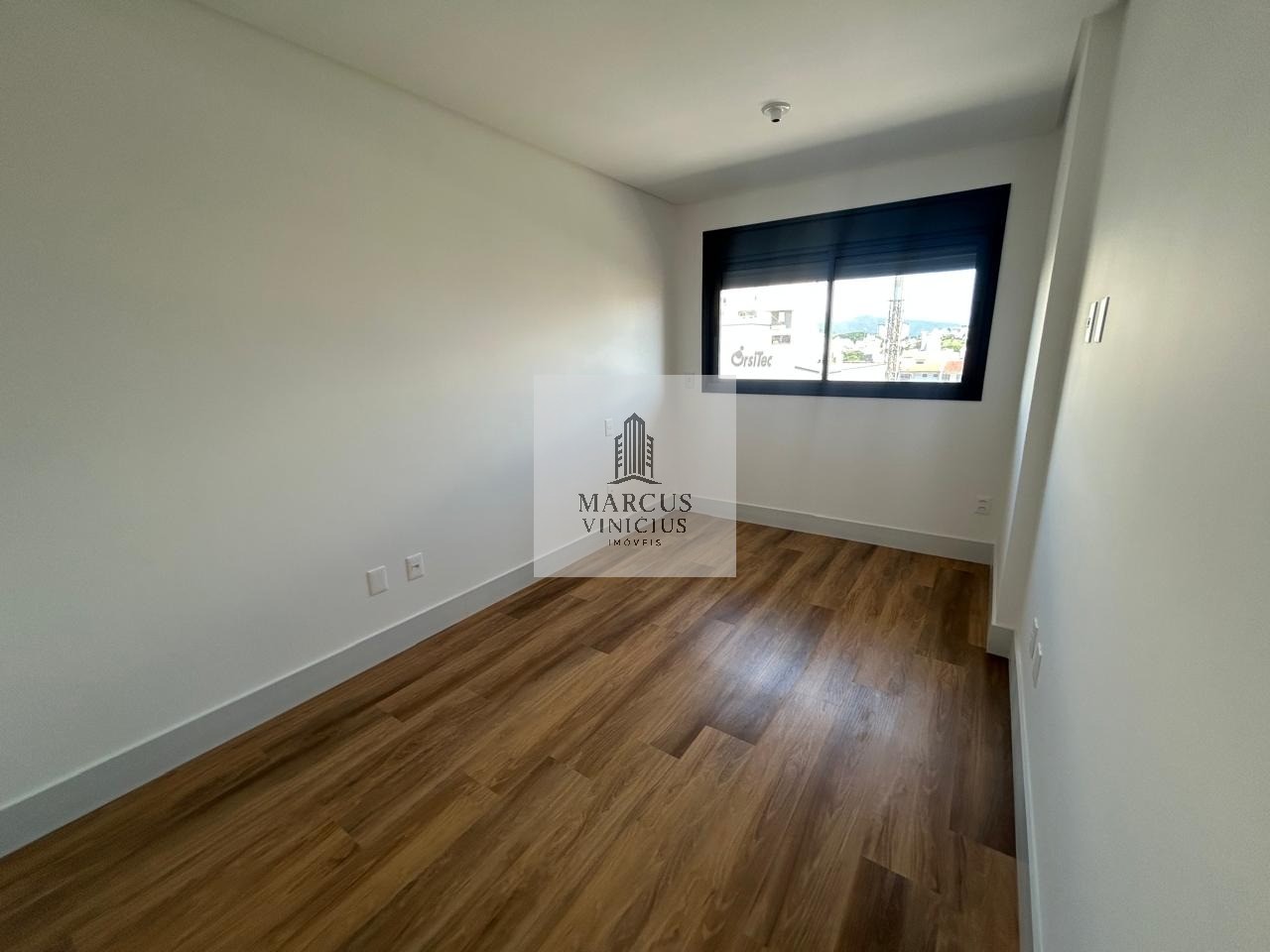 Apartamento à venda com 3 quartos, 113m² - Foto 28