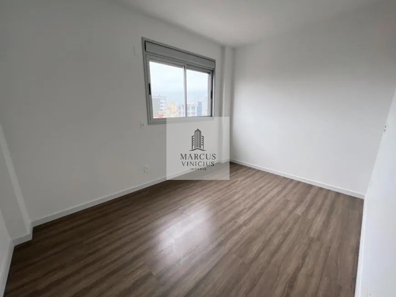 Apartamento à venda com 2 quartos, 79m² - Foto 7