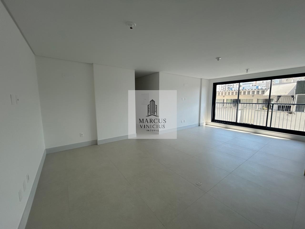 Apartamento à venda com 3 quartos, 113m² - Foto 25