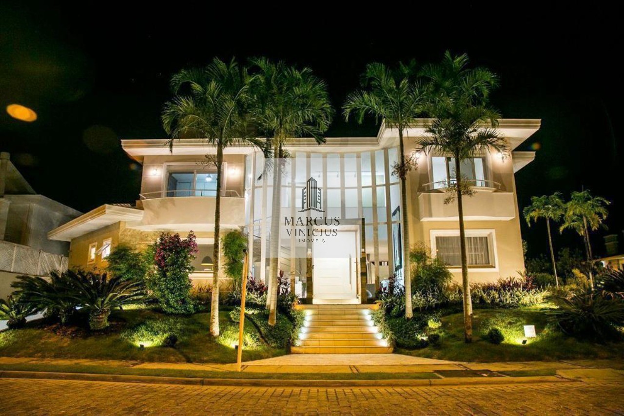 Casa à venda com 5 quartos, 436m² - Foto 1