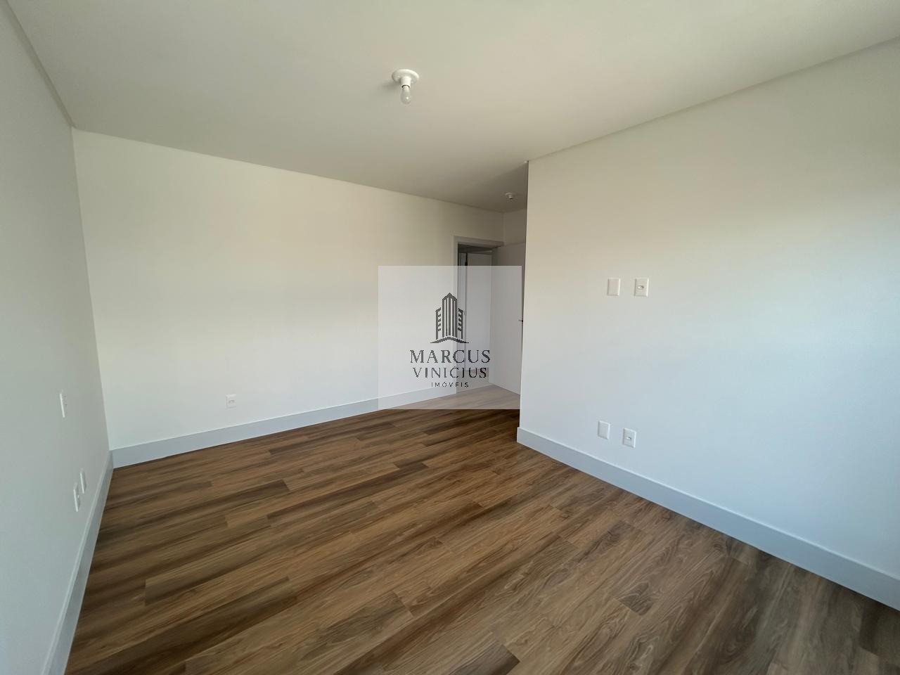 Apartamento à venda com 3 quartos, 113m² - Foto 29