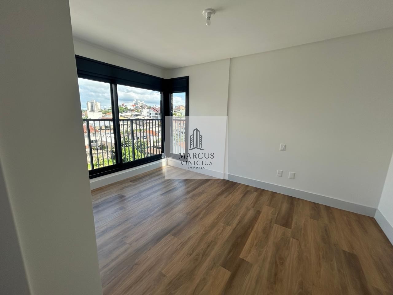 Apartamento à venda com 3 quartos, 113m² - Foto 30