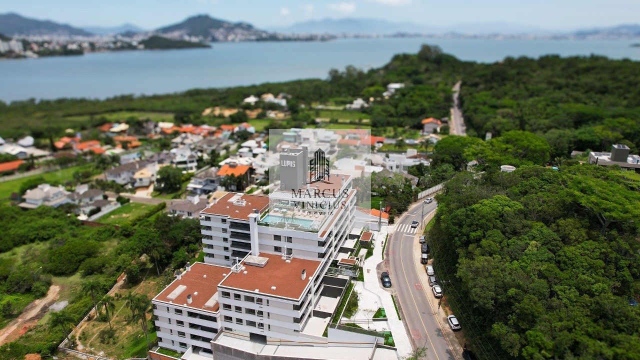 Apartamento à venda com 2 quartos, 67m² - Foto 2