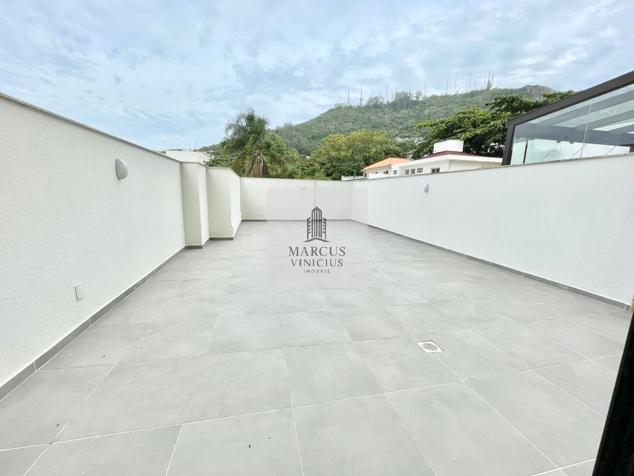 Apartamento à venda com 2 quartos, 143m² - Foto 5