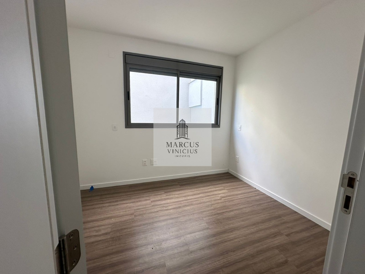 Apartamento à venda com 2 quartos, 67m² - Foto 25