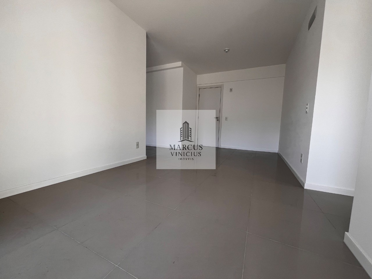 Apartamento à venda com 2 quartos, 143m² - Foto 13