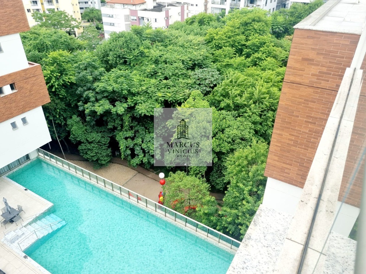Cobertura à venda com 2 quartos, 109m² - Foto 2