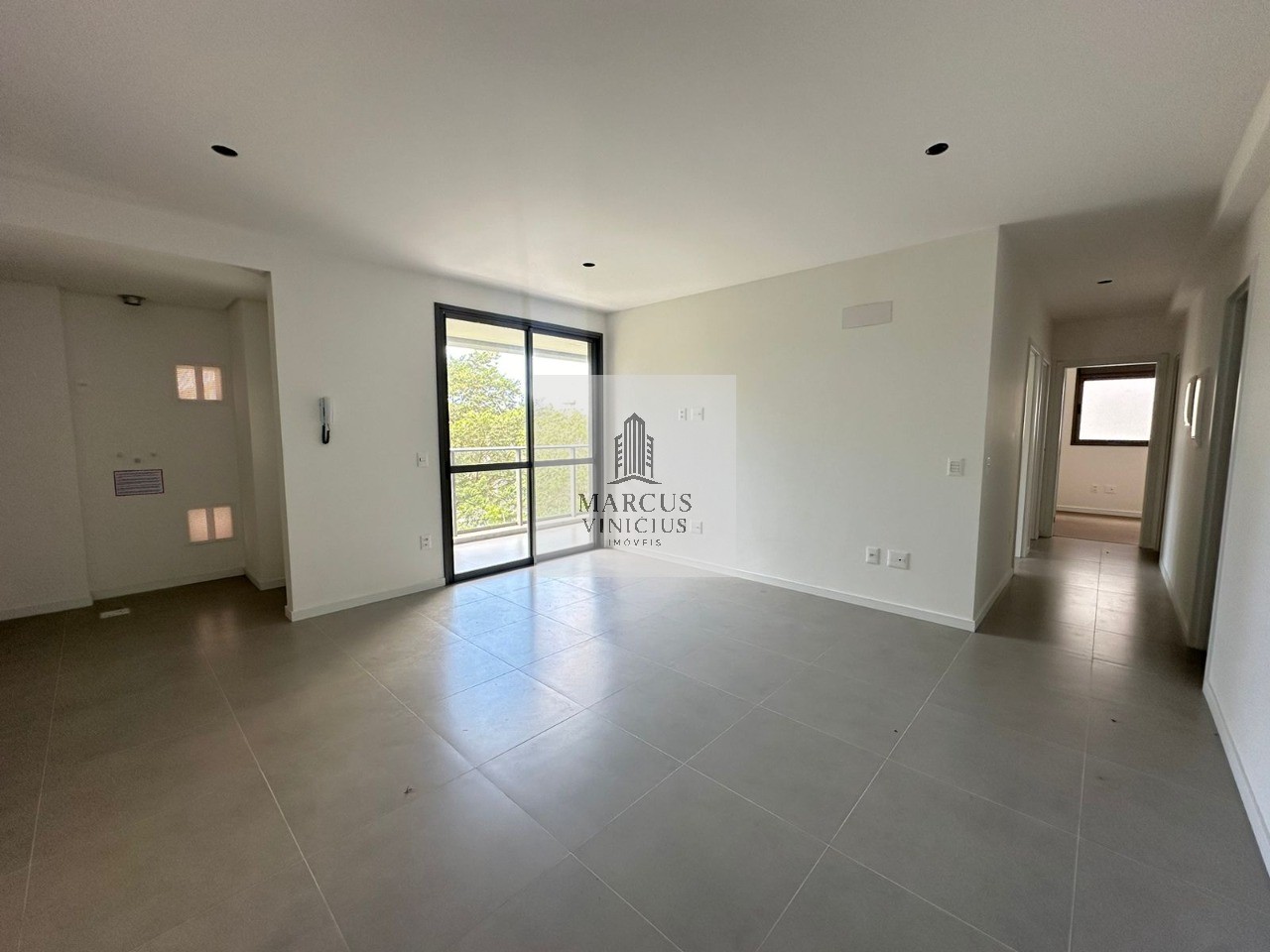 Apartamento à venda com 2 quartos, 67m² - Foto 15