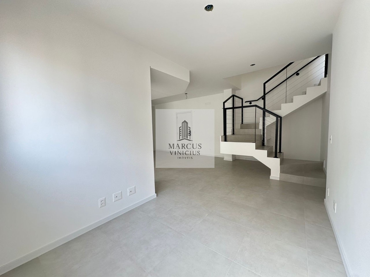 Cobertura à venda com 2 quartos, 111m² - Foto 10