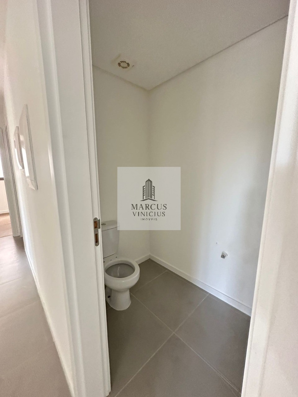 Apartamento à venda com 2 quartos, 67m² - Foto 19