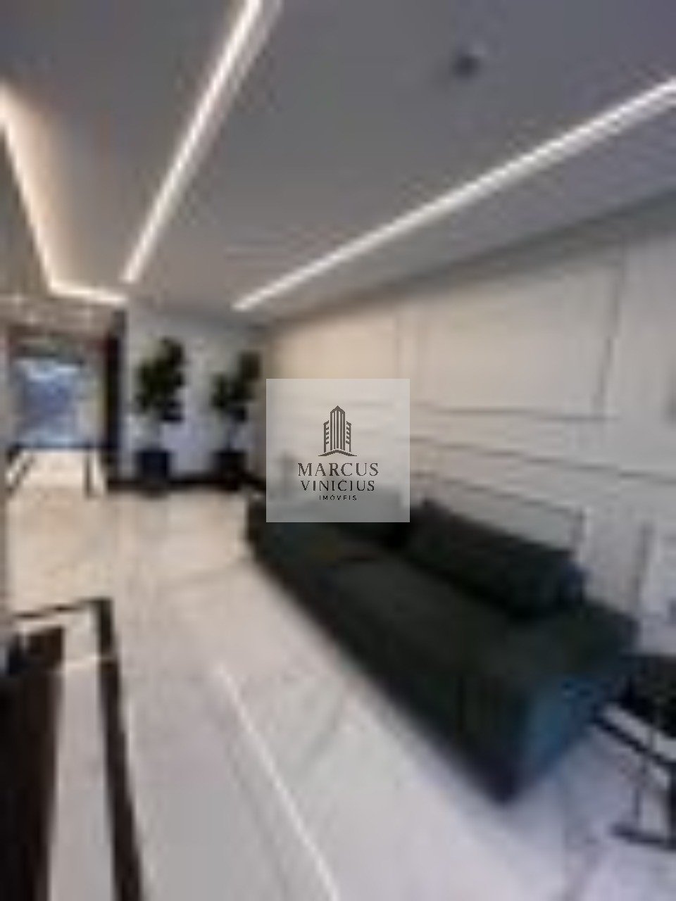 Apartamento à venda com 3 quartos, 130m² - Foto 2