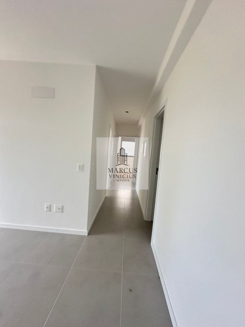 Apartamento à venda com 2 quartos, 67m² - Foto 21
