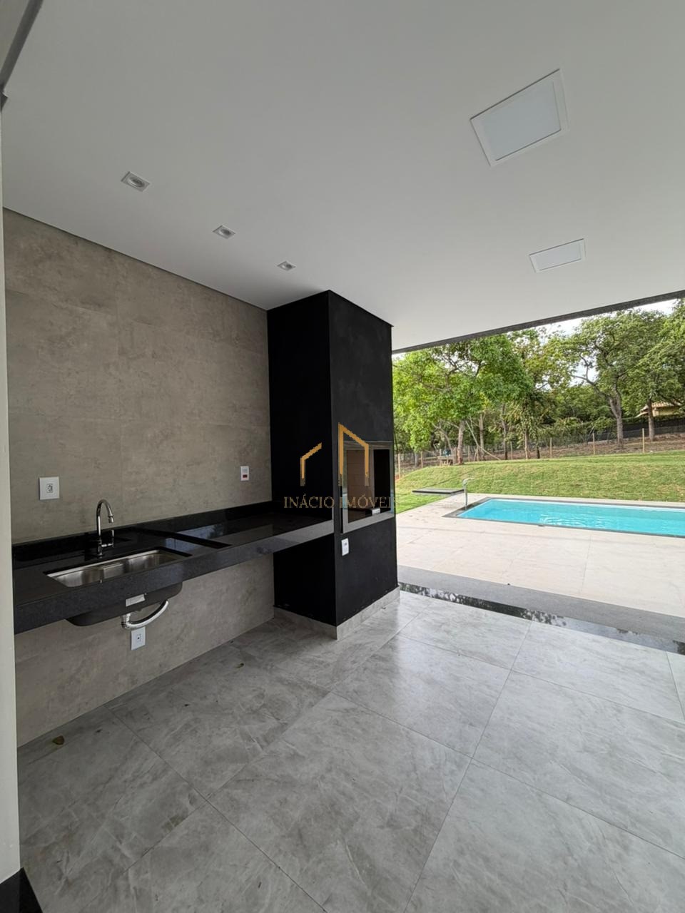 Casa, 3 quartos, 1266 m² - Foto 4