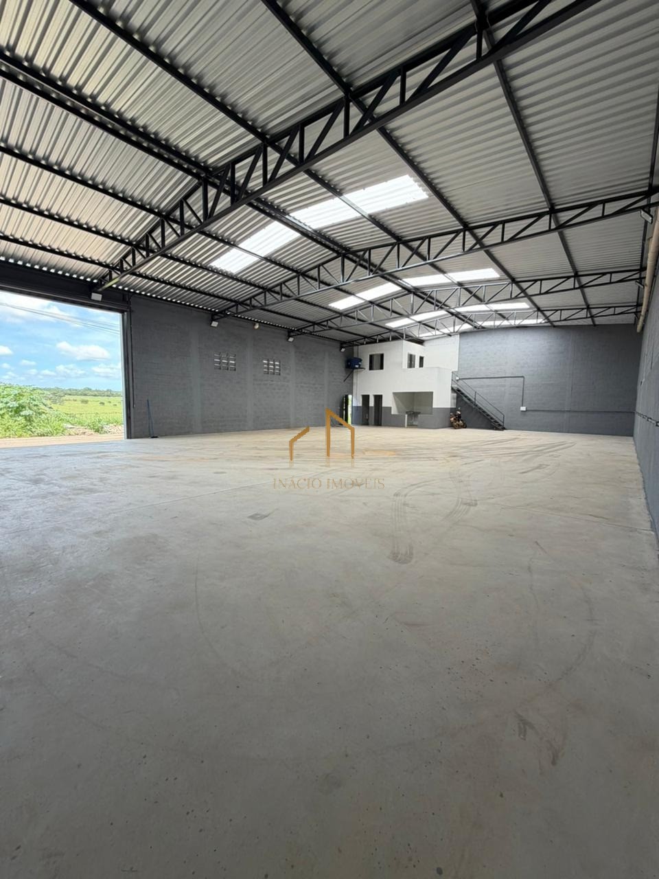 Depósito-Galpão, 360 m² - Foto 2