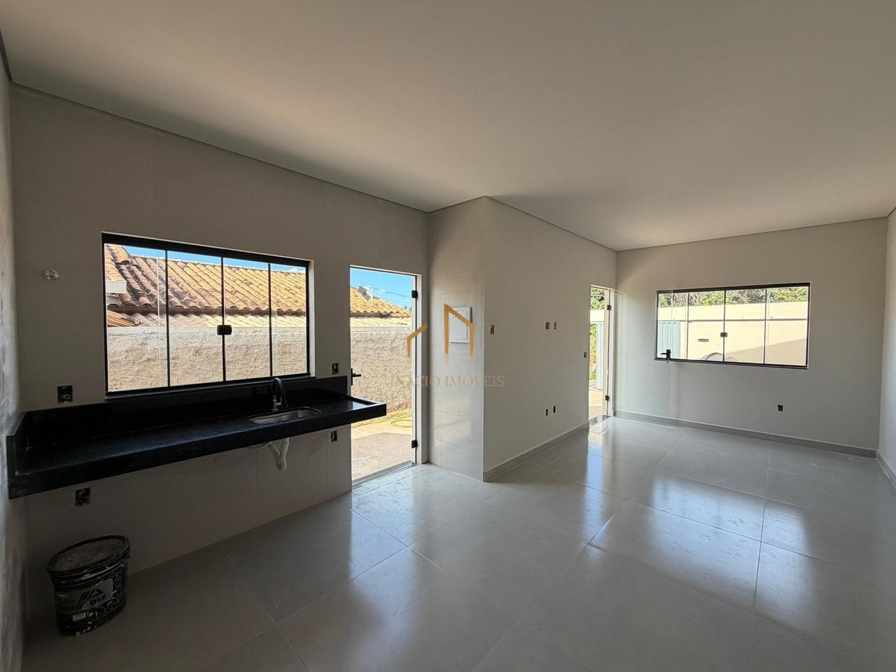 Casa, 2 quartos, 180 m² - Foto 2