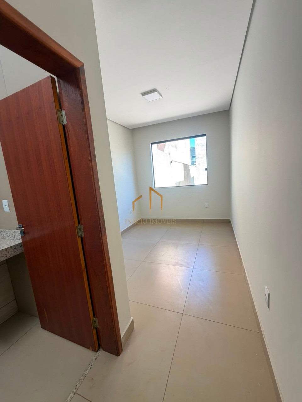 Casa residencial em igarapé - mg, canarinho