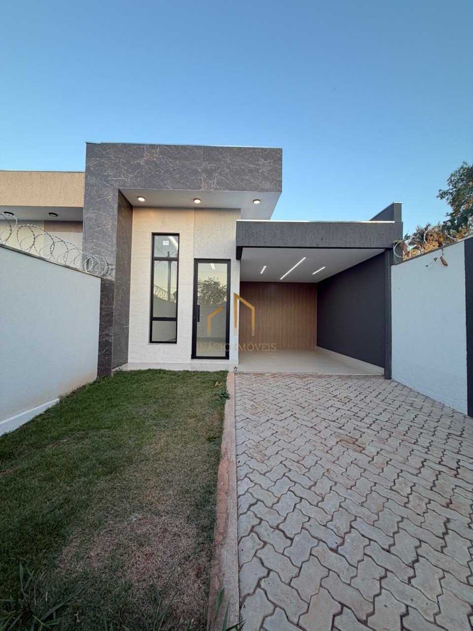 Casa, 3 quartos, 180 m² - Foto 1