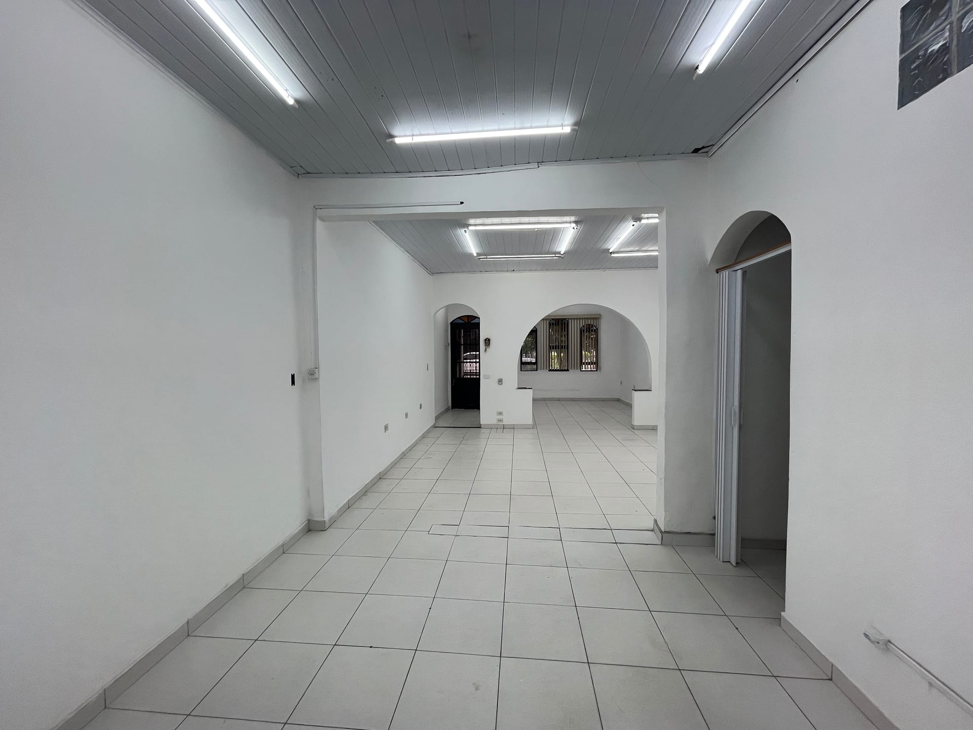 Casa, 1 quarto, 106 m² - Foto 1