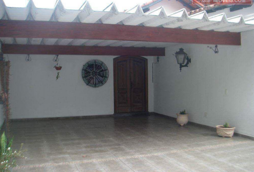 Casa para alugar com 4 quartos, 270m² - Foto 25
