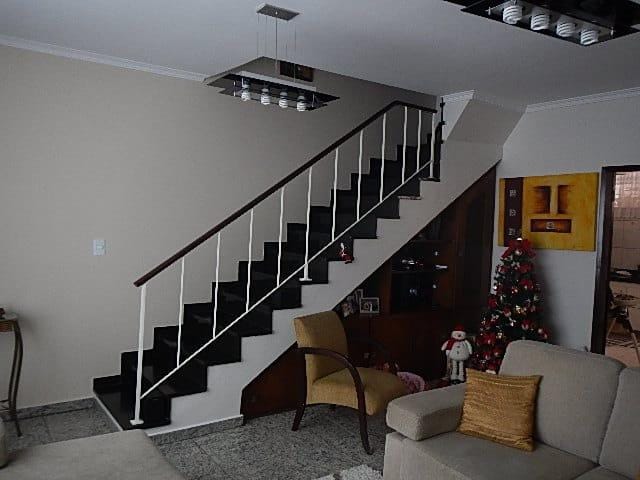 Casa, 4 quartos, 240 m² - Foto 34