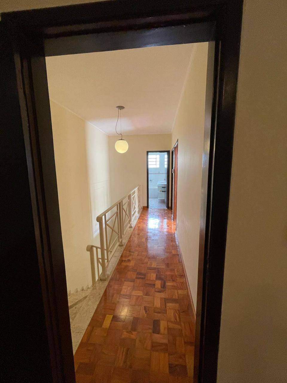 Casa à venda com 3 quartos, 210m² - Foto 1