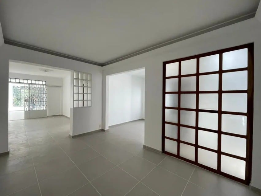 Casa, 5 quartos, 250 m² - Foto 3