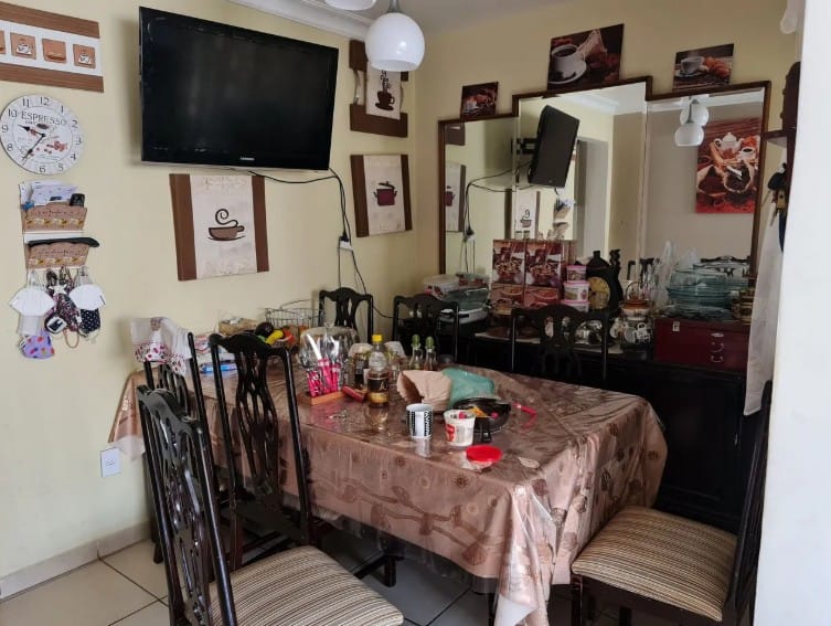 Casa, 6 quartos, 300 m² - Foto 2