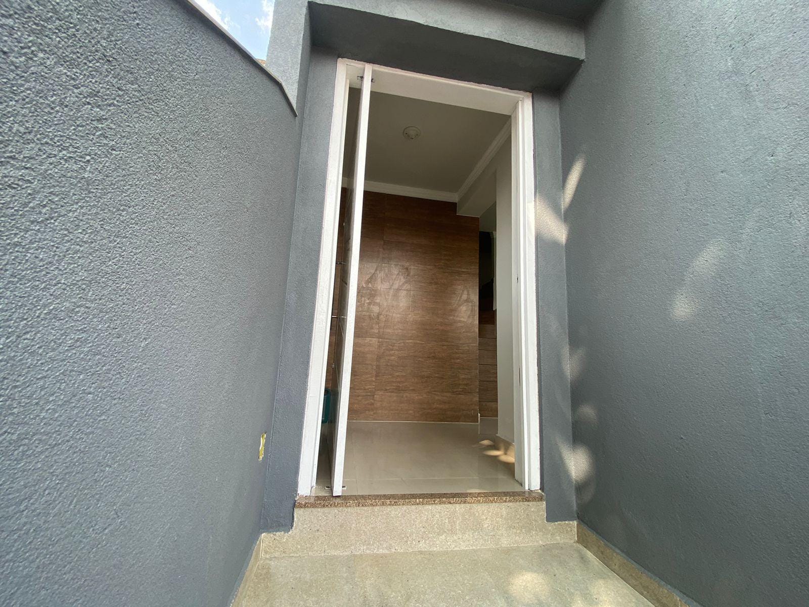 Casa para alugar com 2 quartos, 1120m² - Foto 1
