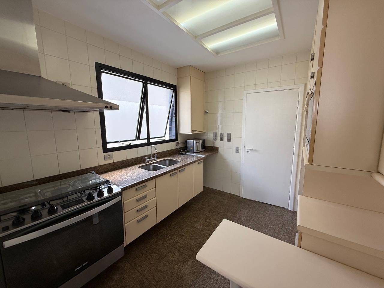 Apartamento, 3 quartos, 216 m² - Foto 31
