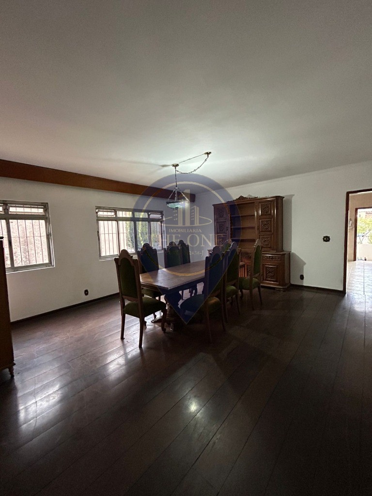 Casa para alugar com 4 quartos, 260m² - Foto 7