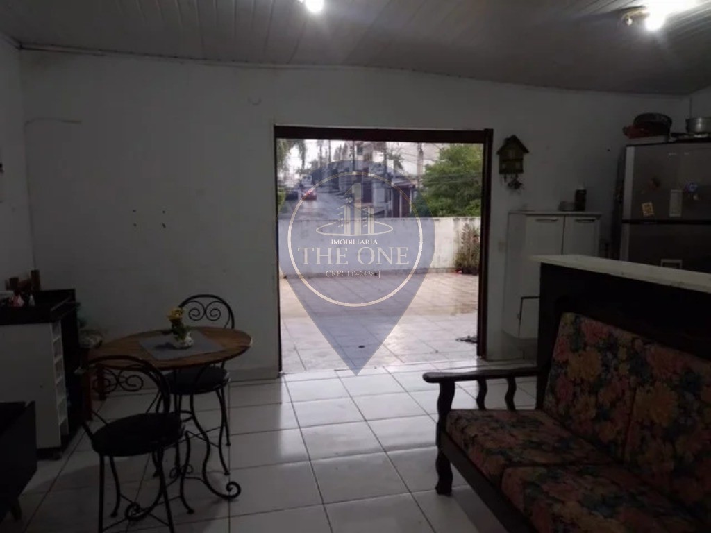 Casa, 5 quartos, 240 m² - Foto 1