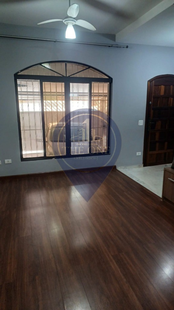 Casa, 4 quartos, 190 m² - Foto 1