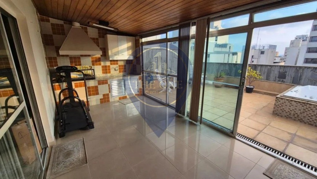 Cobertura, 3 quartos, 217 m² - Foto 1