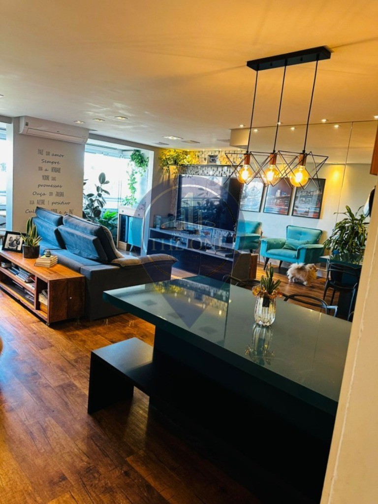 Cobertura, 3 quartos, 195 m² - Foto 2