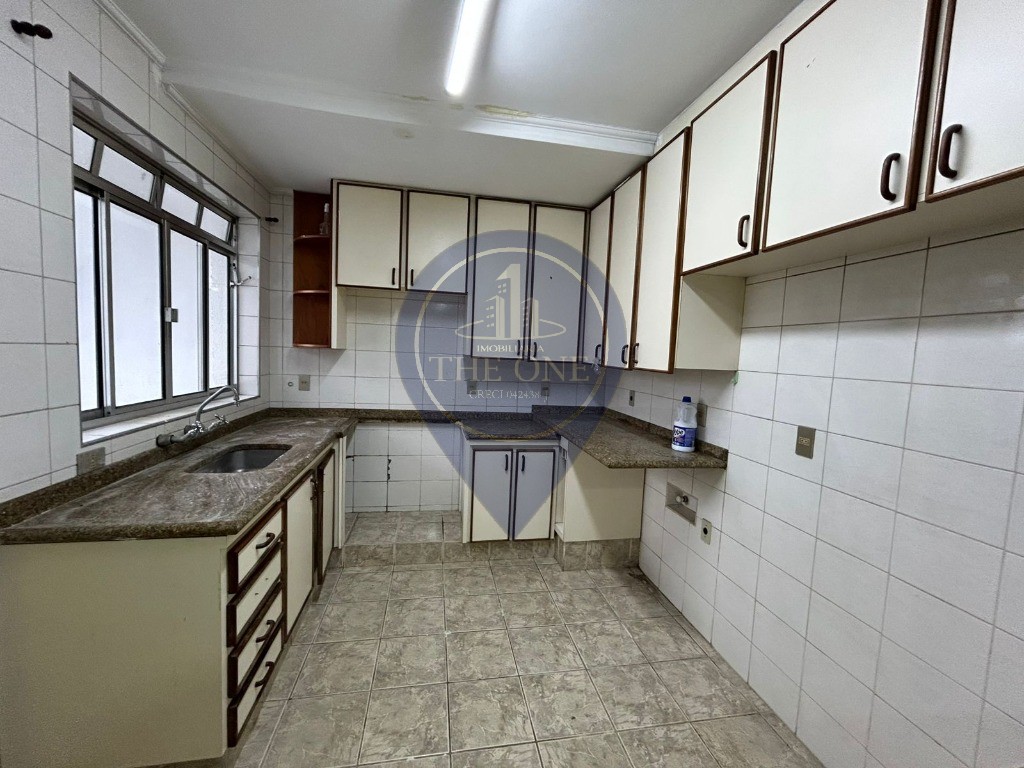 Casa, 4 quartos, 220 m² - Foto 2