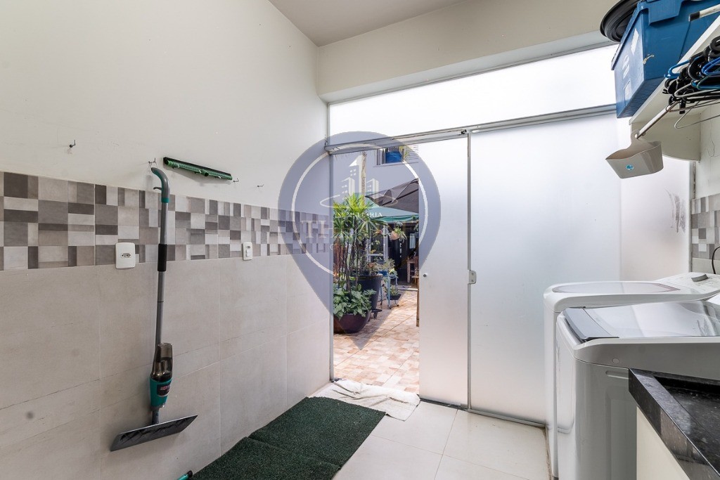 Casa, 4 quartos, 267 m² - Foto 54