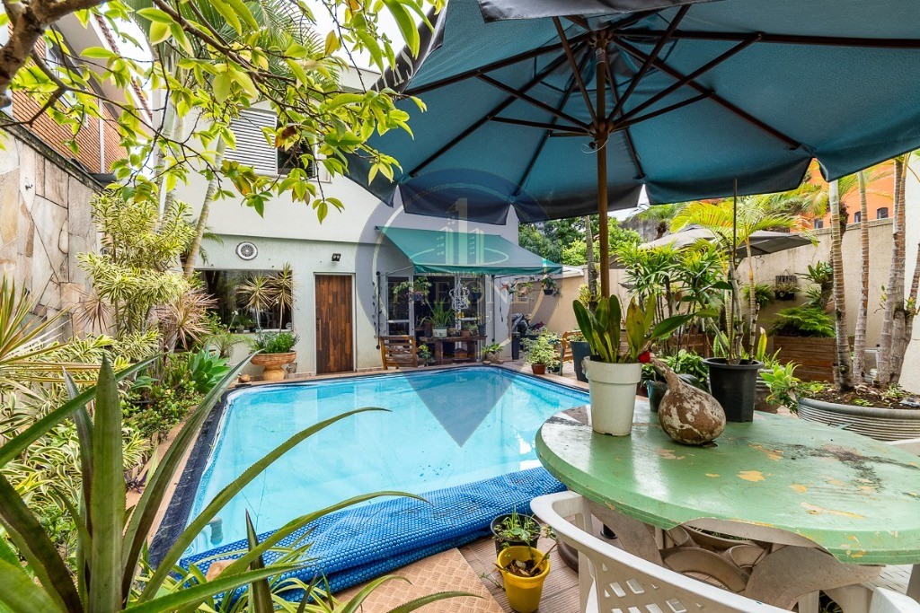 Casa, 4 quartos, 267 m² - Foto 50