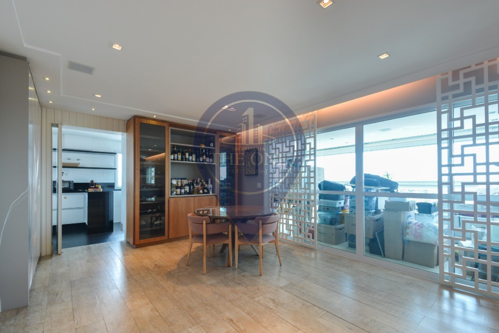 Apartamento, 4 quartos, 205 m² - Foto 1