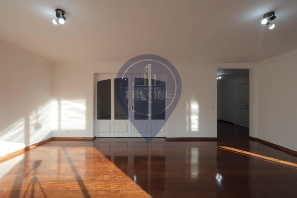 Apartamento, 3 quartos, 240 m² - Foto 1