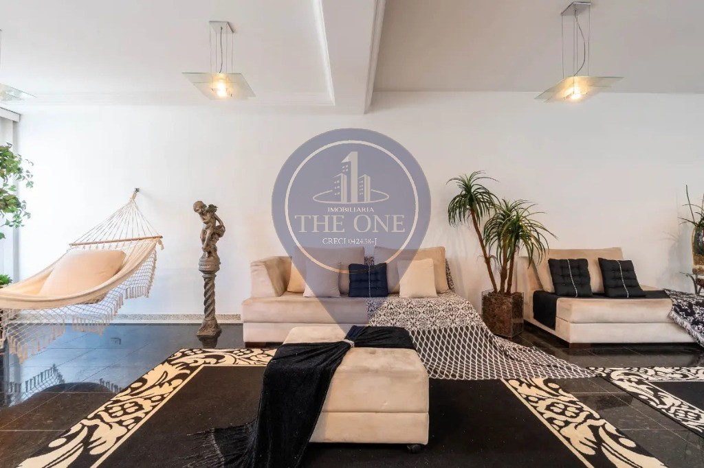 Casa, 3 quartos, 242 m² - Foto 1