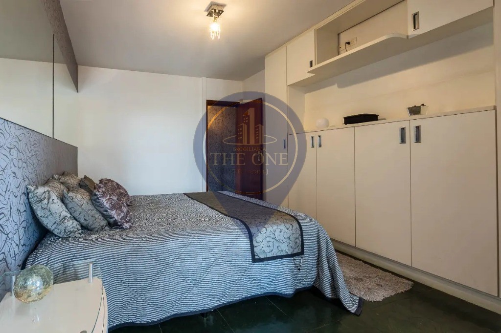 Casa, 3 quartos, 242 m² - Foto 2