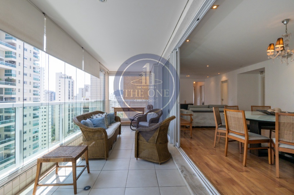 Apartamento, 3 quartos, 161 m² - Foto 1