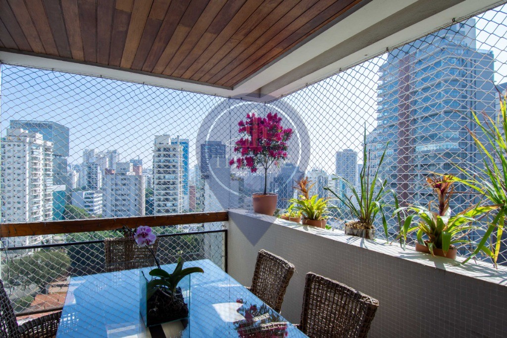 Apartamento, 4 quartos, 209 m² - Foto 2
