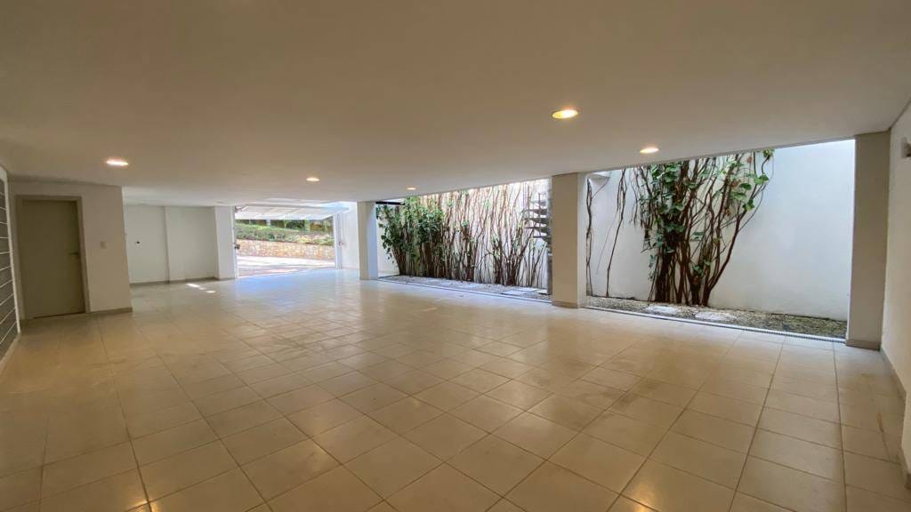 Casa à venda com 4 quartos, 931m² - Foto 18