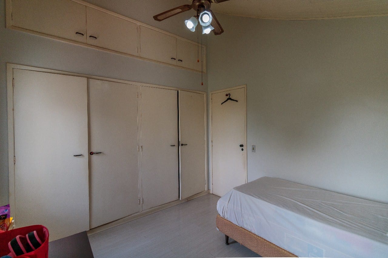 Casa, 4 quartos, 240 m² - Foto 35