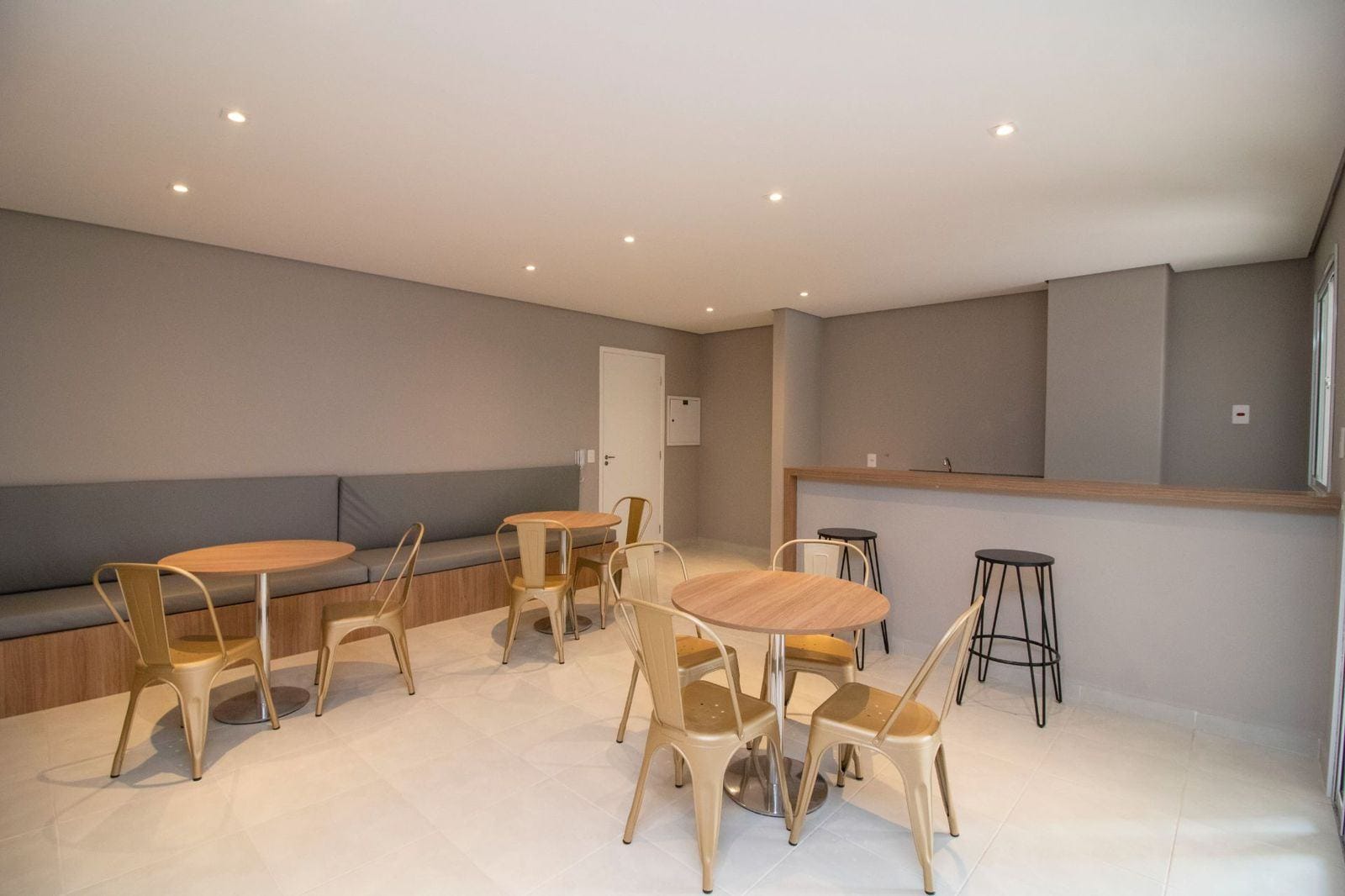 Apartamento, 2 quartos, 41 m² - Foto 2