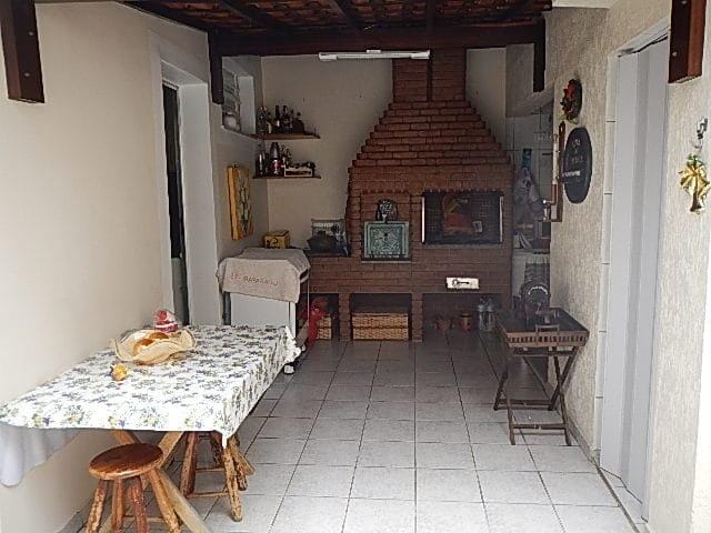 Casa, 4 quartos, 240 m² - Foto 37
